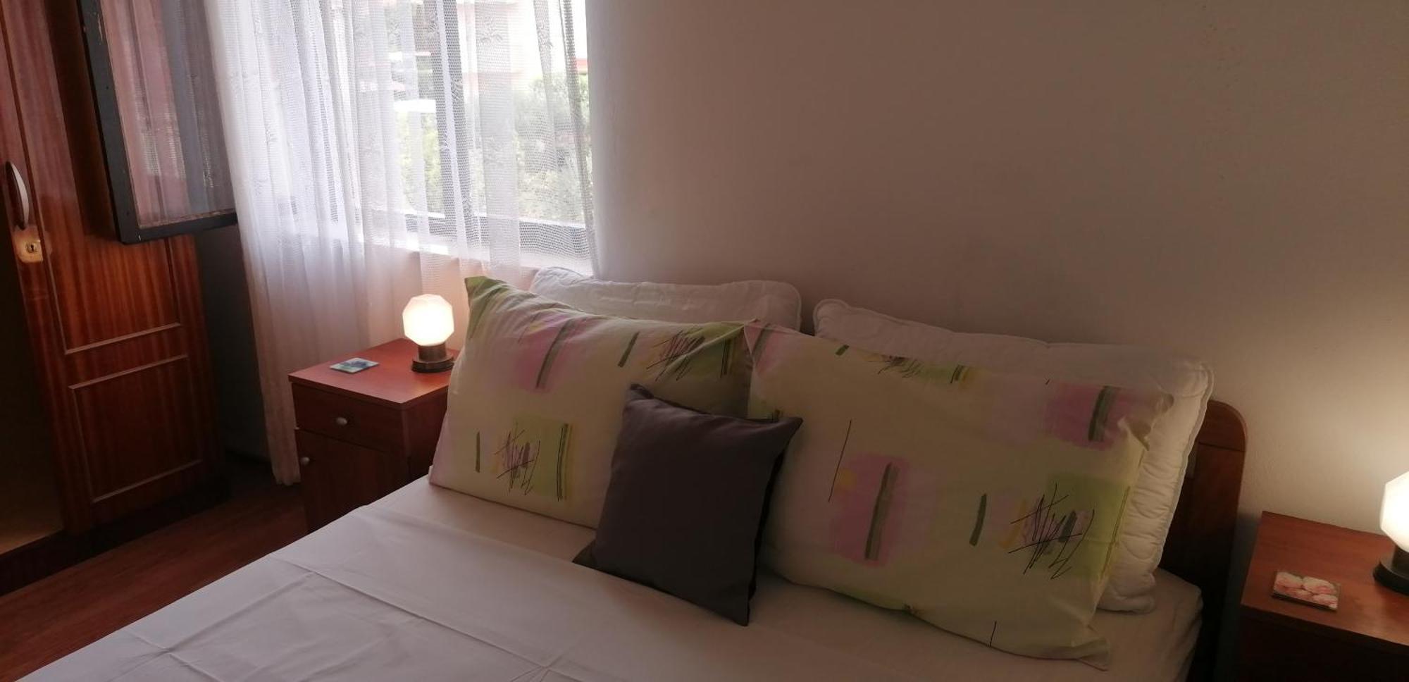 Apartments Srhoj Stari Grad  Εξωτερικό φωτογραφία