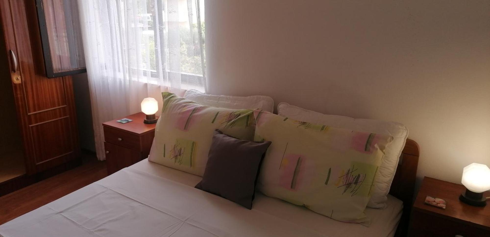Apartments Srhoj Stari Grad  Εξωτερικό φωτογραφία