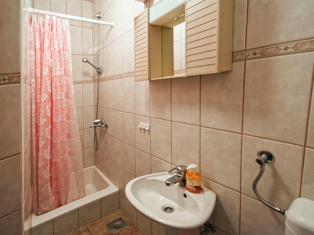 Apartments Srhoj Stari Grad  Εξωτερικό φωτογραφία