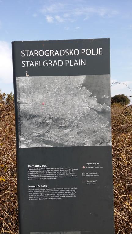 Apartments Srhoj Stari Grad  Εξωτερικό φωτογραφία