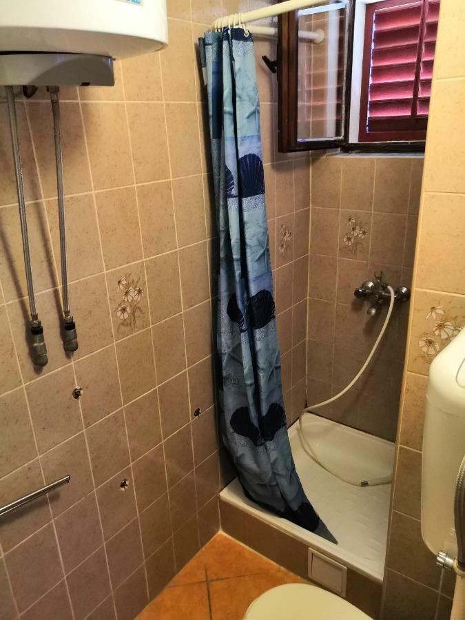 Apartments Srhoj Stari Grad  Εξωτερικό φωτογραφία