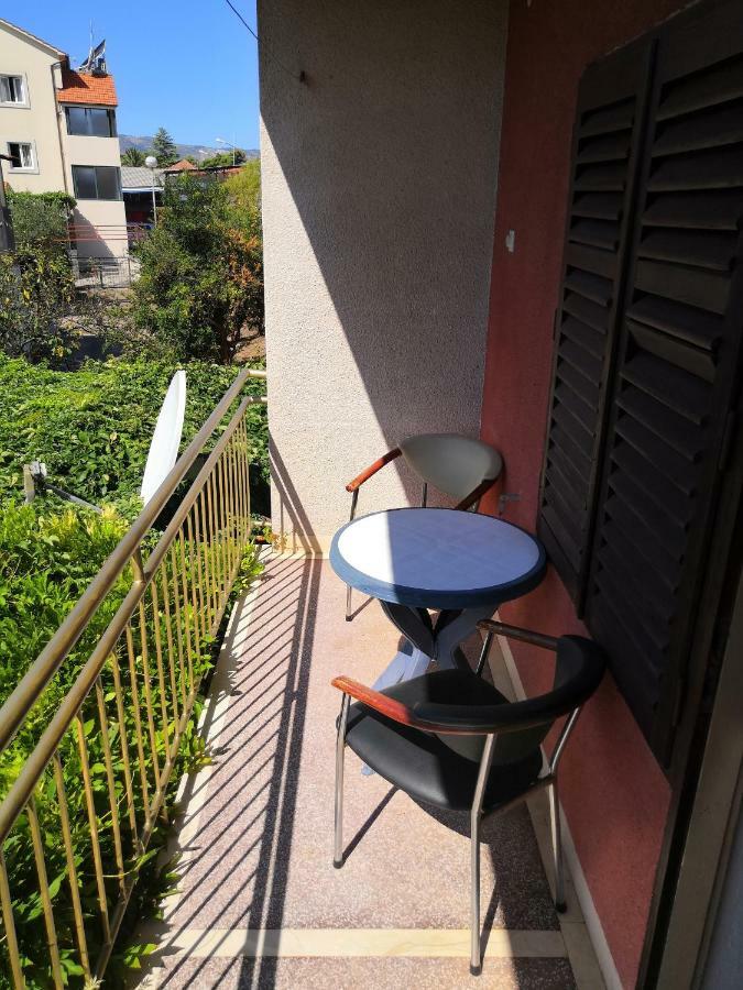 Apartments Srhoj Stari Grad  Εξωτερικό φωτογραφία