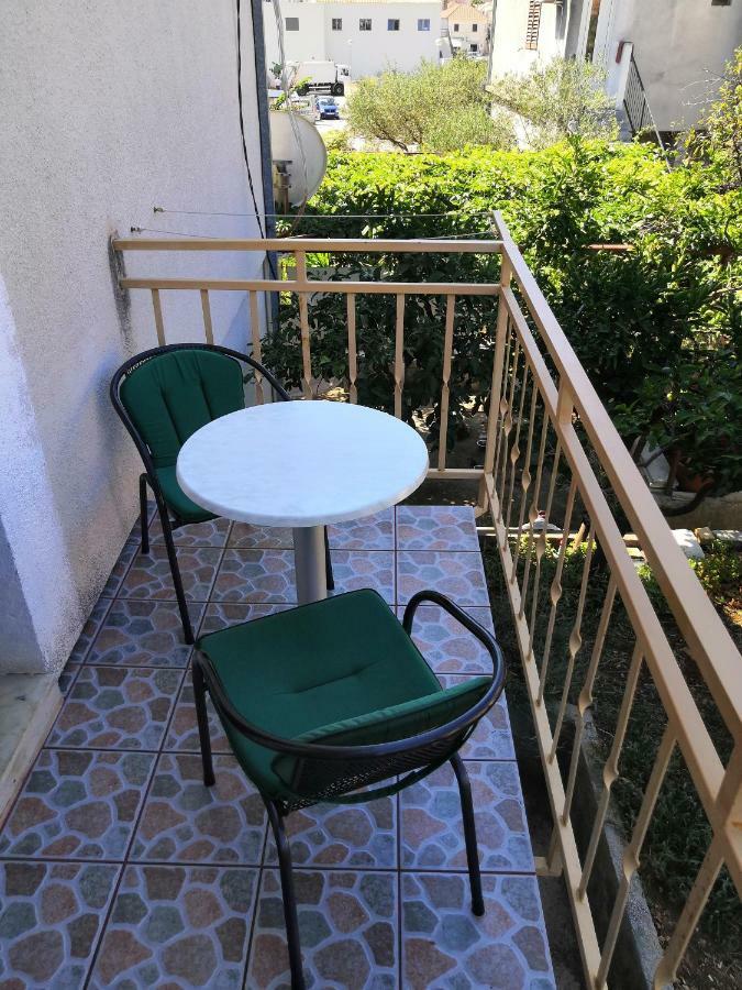 Apartments Srhoj Stari Grad  Εξωτερικό φωτογραφία